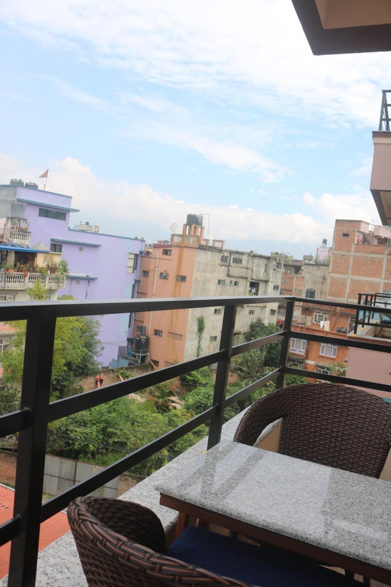 Hotel Family Ties Pvt. Ltd. Kathmandu Ngoại thất bức ảnh